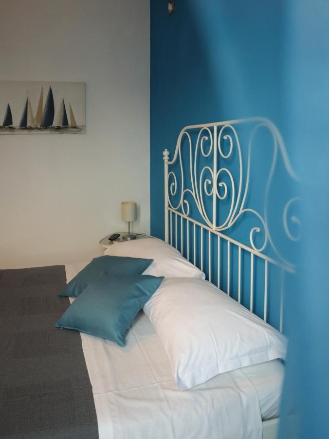 La Darsena Fiumicino Bed & Breakfast Exterior photo